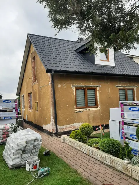 Kończymy modernizację domu w Bochni , docieplenie budynku i poddasza , wymiana kotła ( zgazowujący drewno )