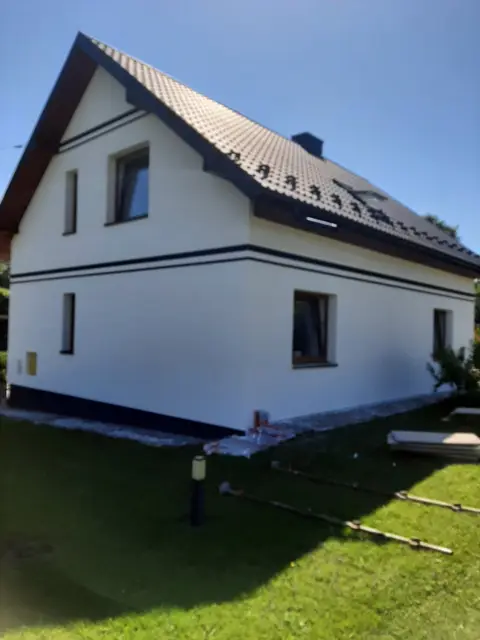 Blisko zakończenia modernizacji domu w gminie Uście Gorlickie - wymiana okien( Kommerling ) oraz docieplenie ścian i stropów